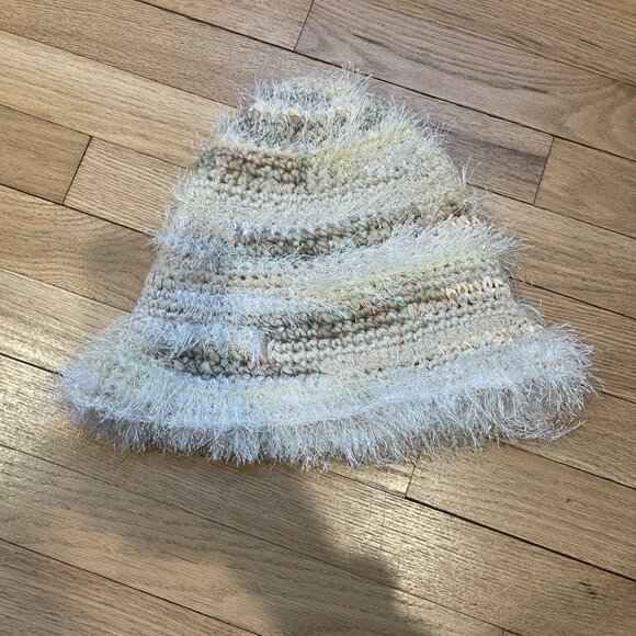 019 Urban Outfitters Fluffy Mixed Print Bucket Hat NWOT